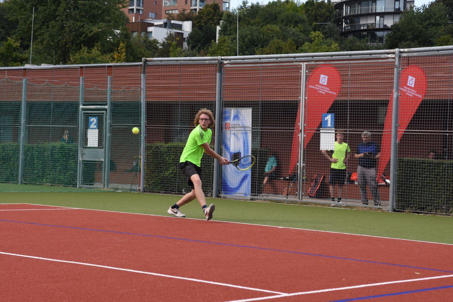  ◳ Turnaj VŠCHT 2022-022 (jpg) → (originál)