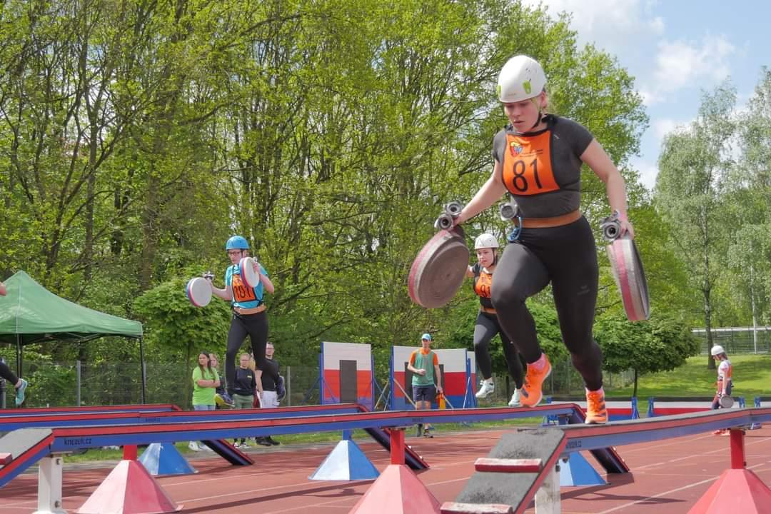 Tereza Opavová na akademické mistrovství Česka v požárním sportu