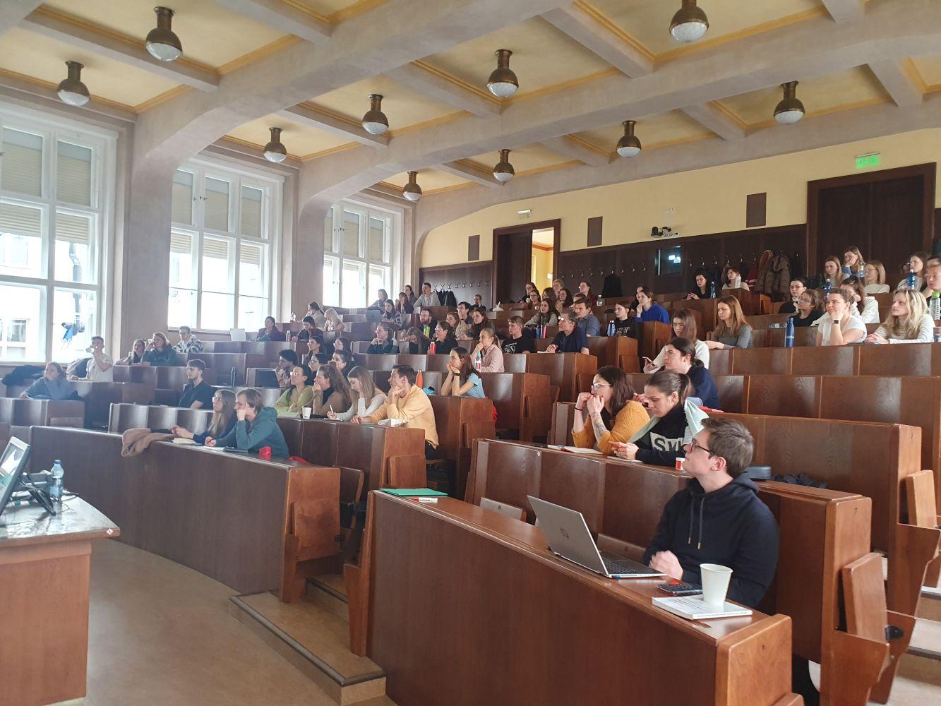 Celoživotní vzdělávání UNIS 2023 - zdravá výživa